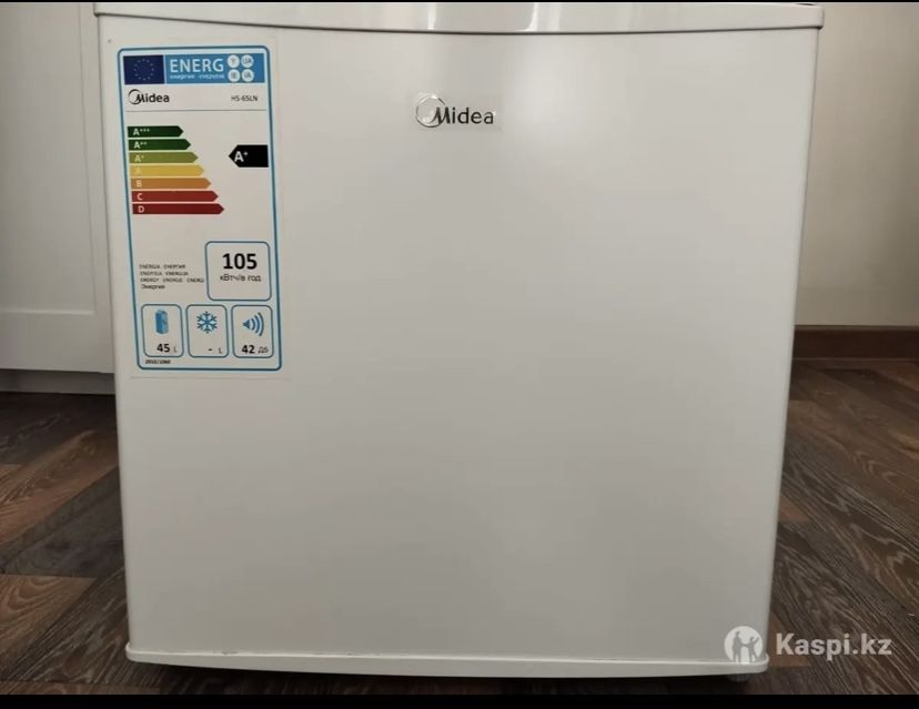 Продам мини холодильник Midea
