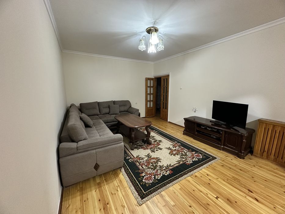 3-х комнатная квартира ул. Бабура, 80кв.м, 3/3/9