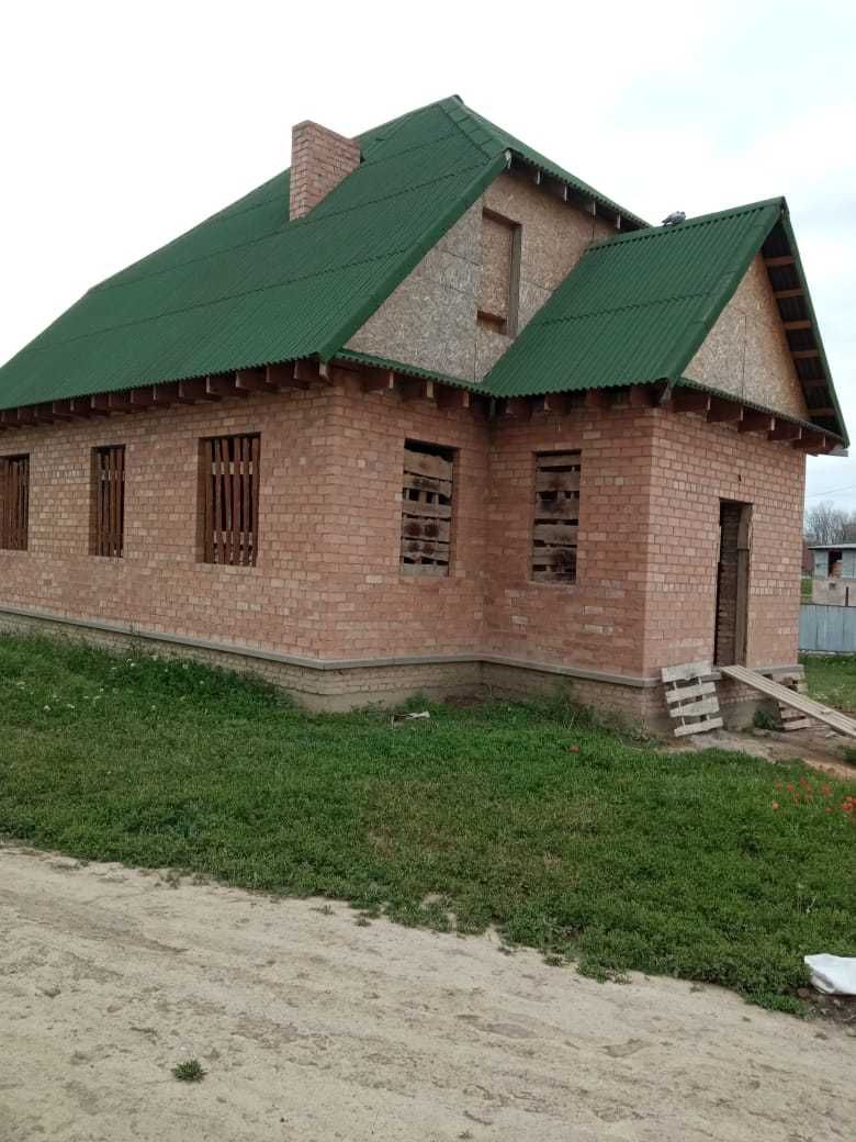 п.Ушконыр, кирпичный дом 110 кв.м.