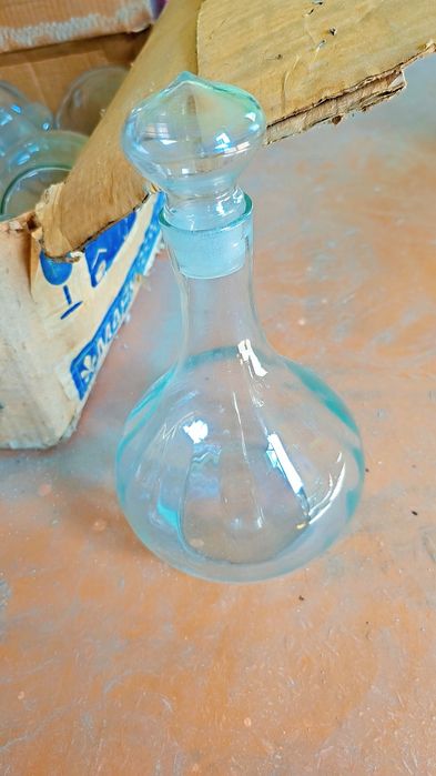 Продам графин с кишечкой