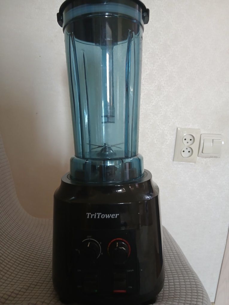 Блендер Tritower