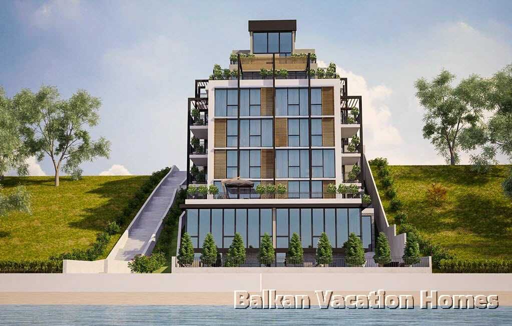Spacious three-room luxurious apartment on the beach in Obzor