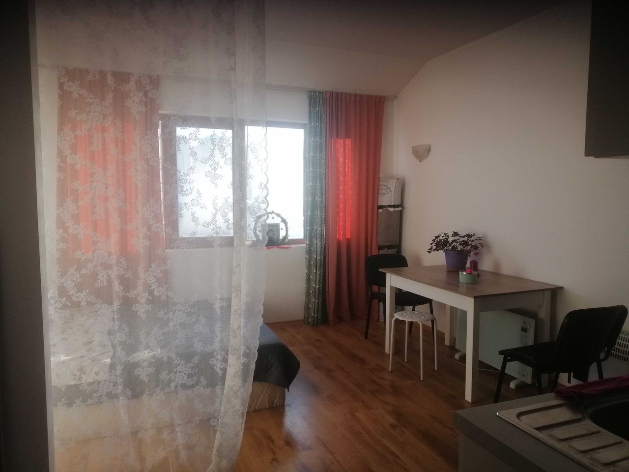 Дава се под наем Едностаен апартамент в Банско - 32 кв.м за 214.2 € - Снимка #4