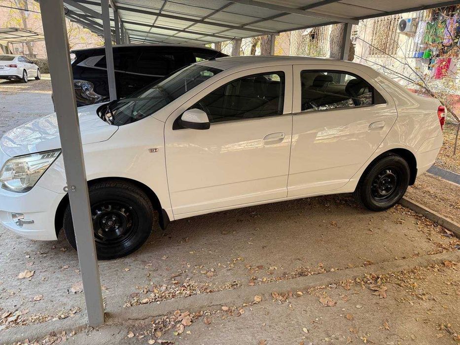 Автомобиль Cobalt 2013год