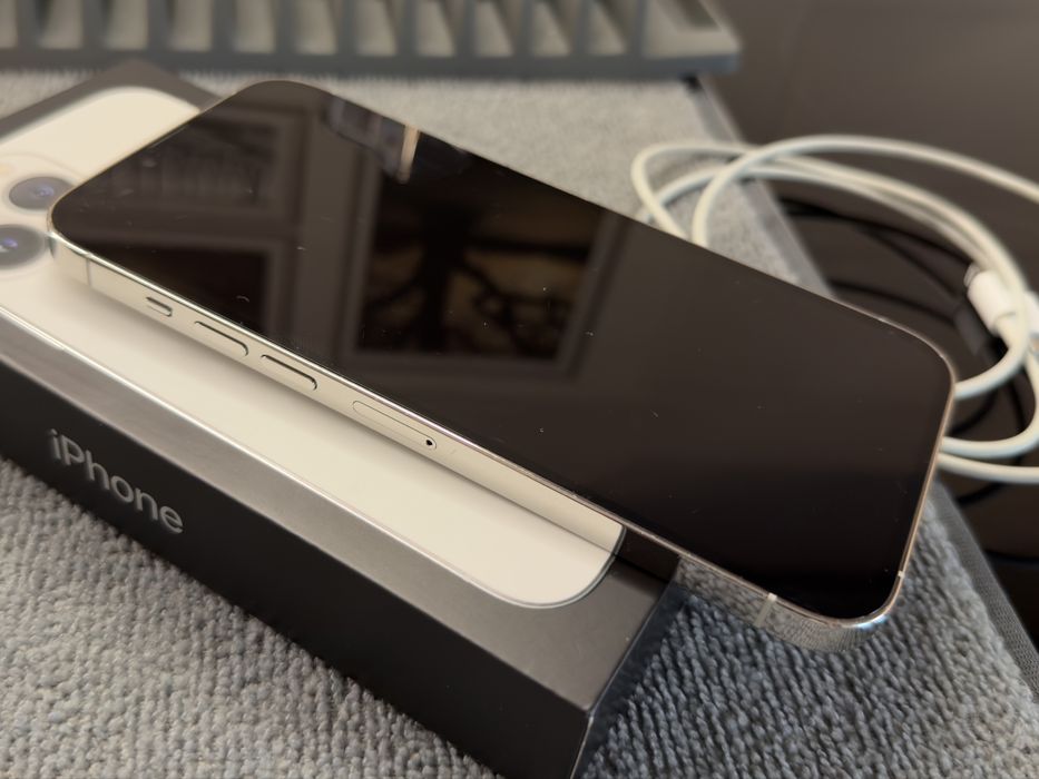 Iphone 13 Pro Max 1TB Silver/ Neverlocked/ Perfect functional
