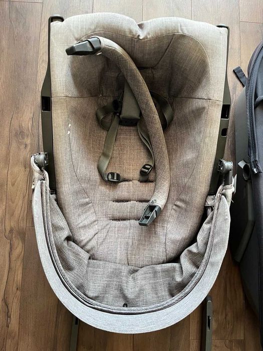 Бебешка количка Stokke Xplory с нови гуми, зимен кош, чанта, дъждобран