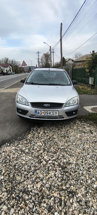 Vand Ford Focus 1.6 benzina 100 CP