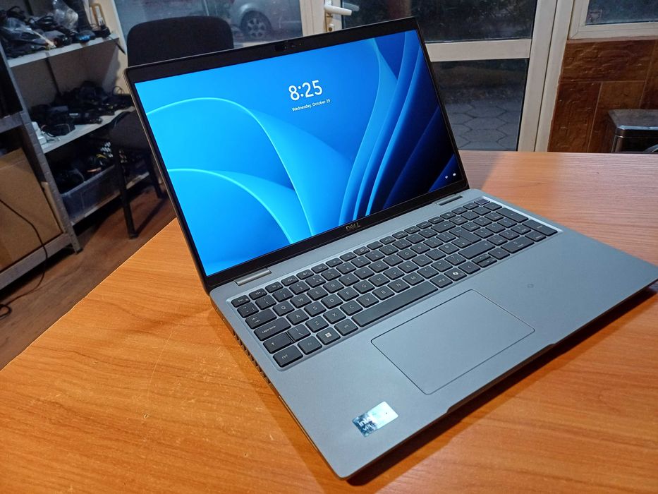 Dell Ai Latitude Intel Ultra 5 135U /16GB DDR5/512GB SSD/15.6''FHD IPS