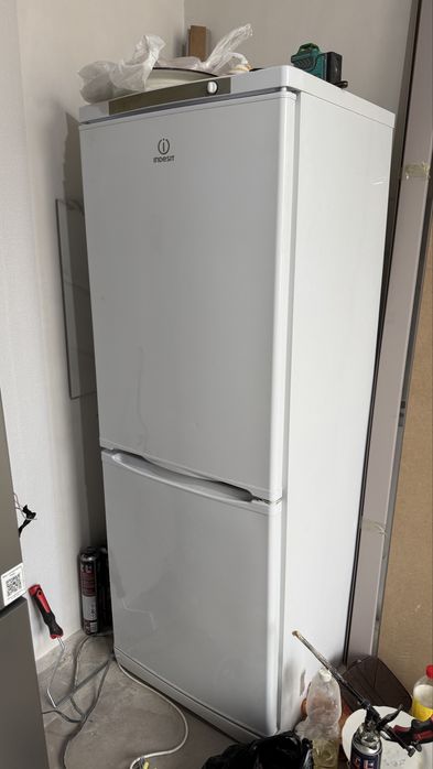 Продам холодильник