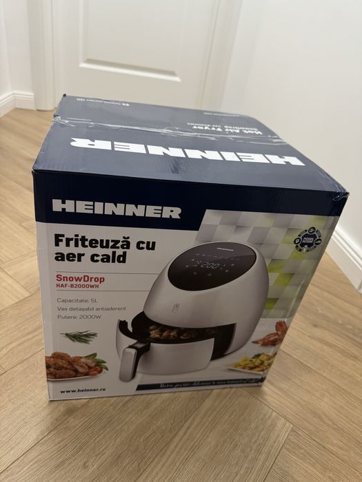 Friteuza cu aer cald Heinner Airfryer SnowDrop HAF-B2000WH