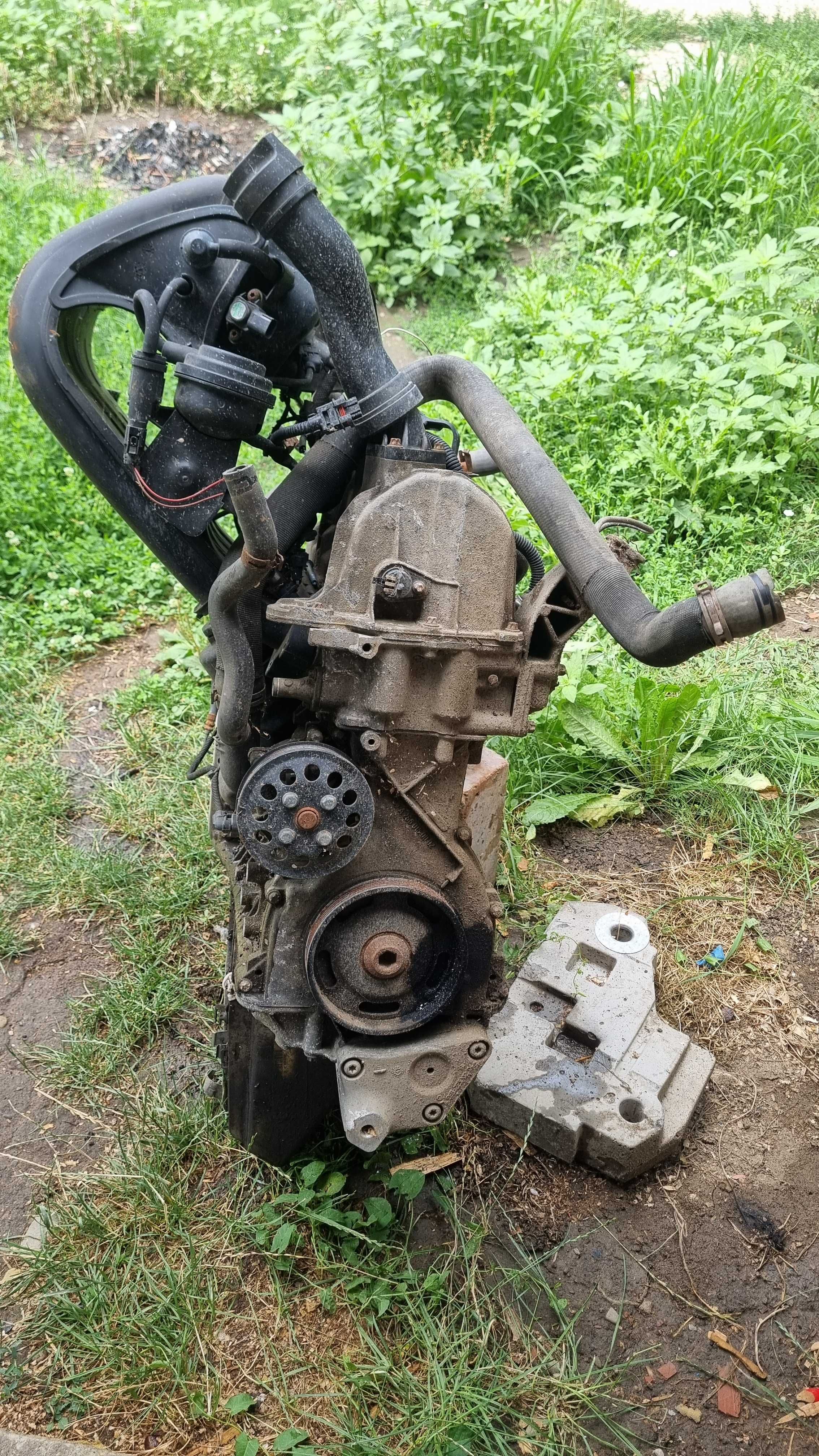 Motor mercedes 1.5 benzina 180.000 km