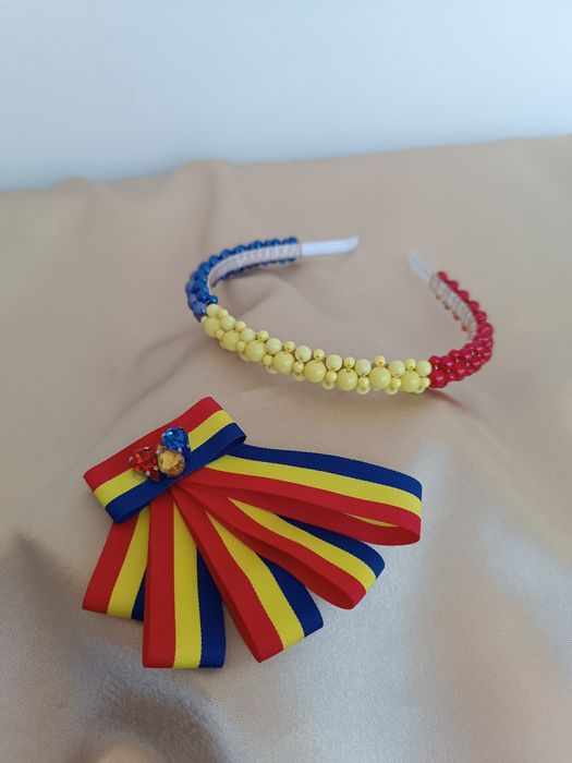 Accesorii lucrate manual in culorile tricolorului