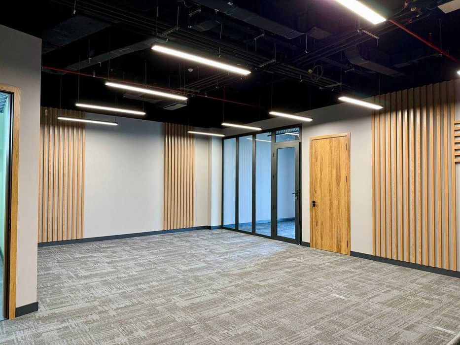 Аренда офиса с ремонтом в БЦ Trilliant : 117 кв м.