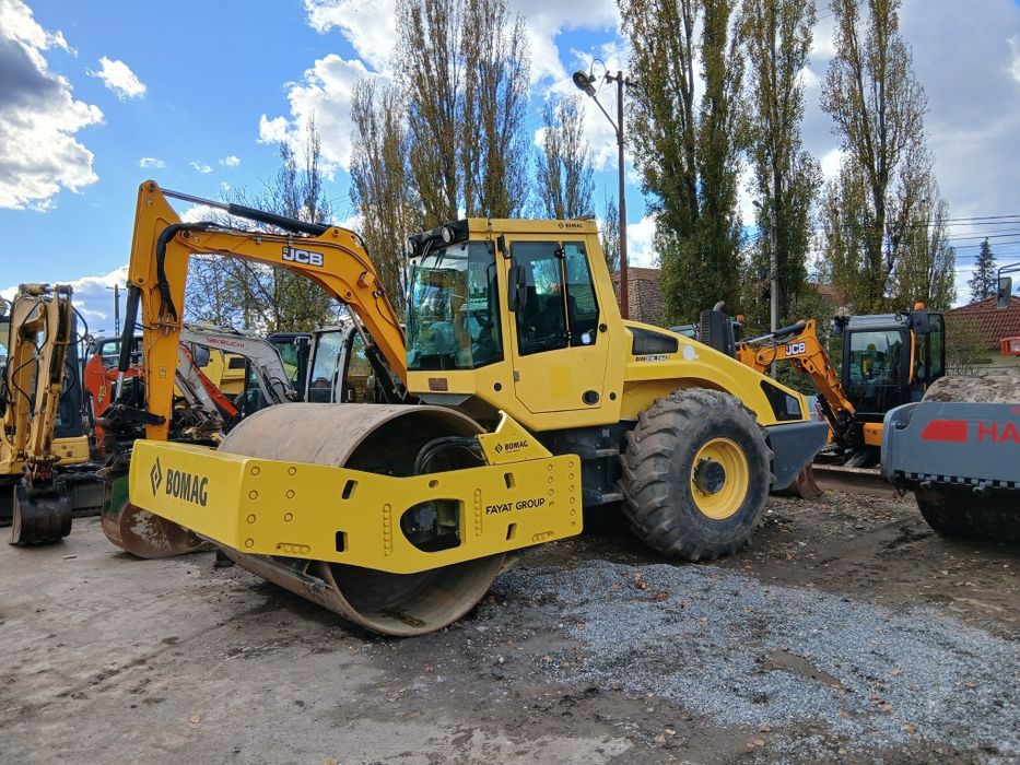 Inchiriez cilindru compactor bomag  HAMM