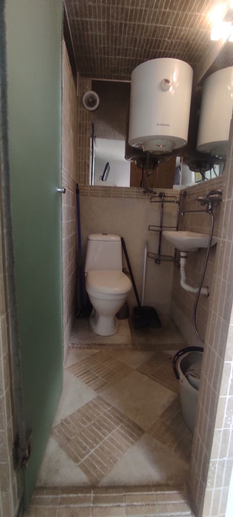 Дава се под наем Едностаен апартамент в Враца, Център - 25 кв.м за 178.5 € - Снимка #6