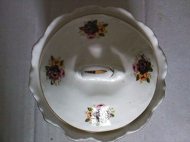 Untiera portelan fin vintage, model cu trandafiri, Crown, Anglia