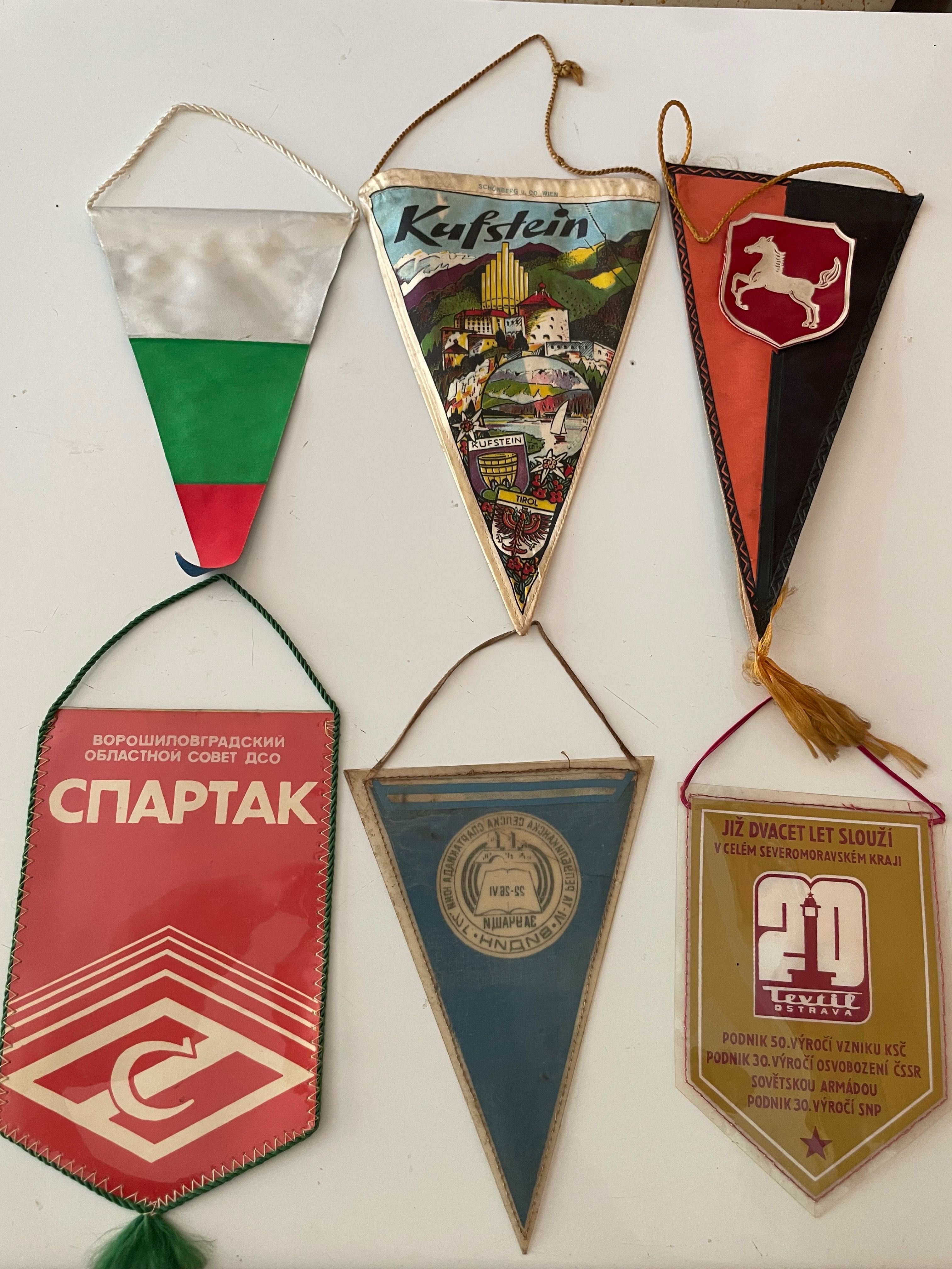 Лот спортни флагчета - 9 бр.