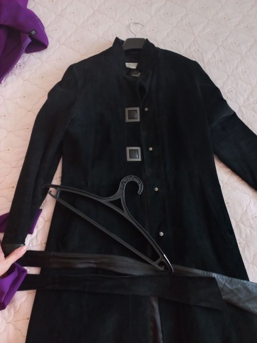 Продам замшевый плащ. Натуралка.