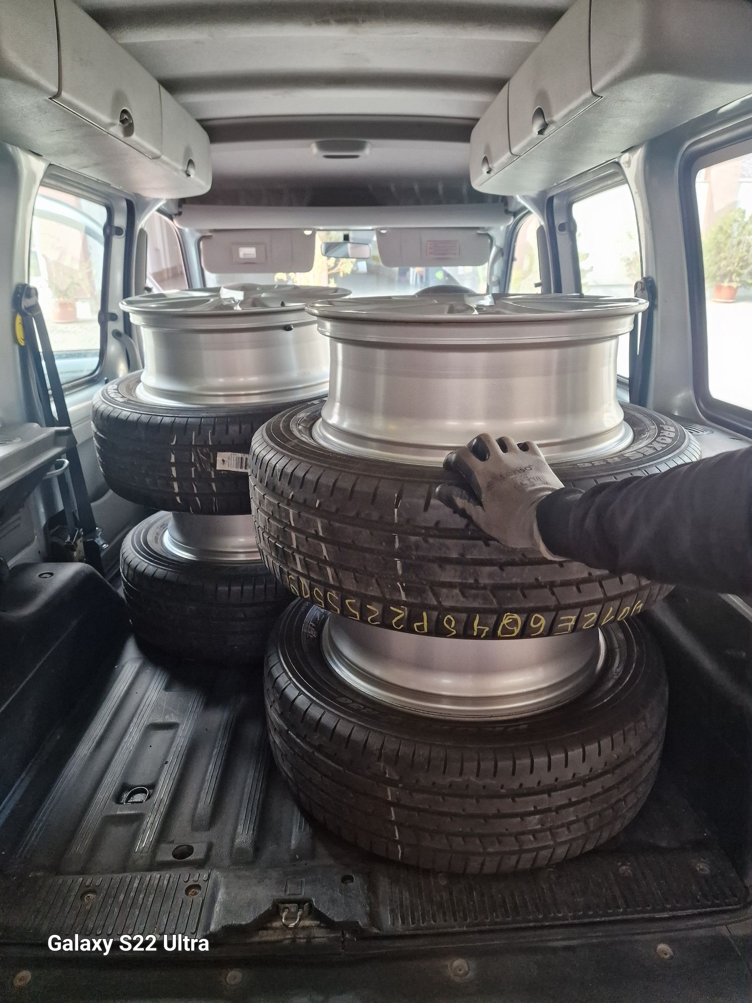 Mazda Kia Mitsubishi 19цола Original +225 55 19 Летни Замъка Ямбол