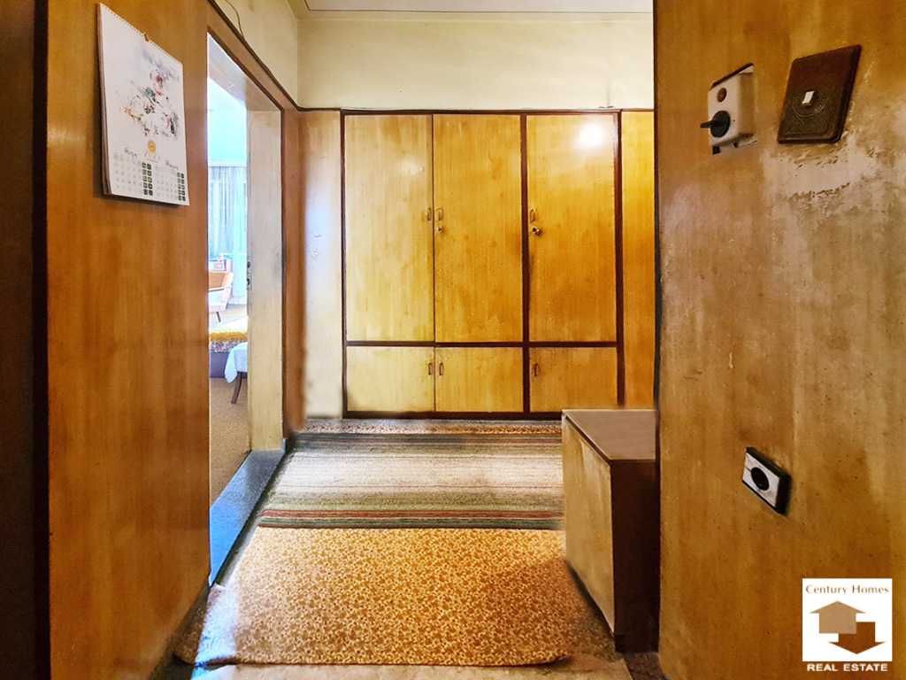 104868 ЕКСКЛУЗИВНО! Многостаен апартамент, широк център, В. Търново