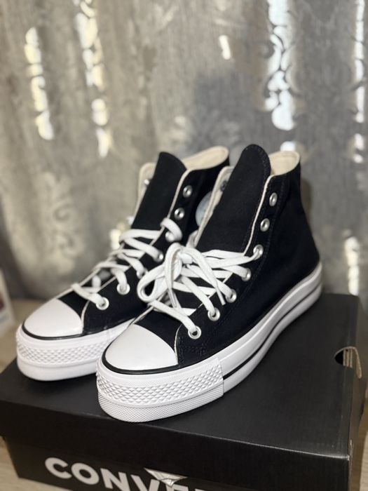 Converse Chuck Taylor All-Star Platform