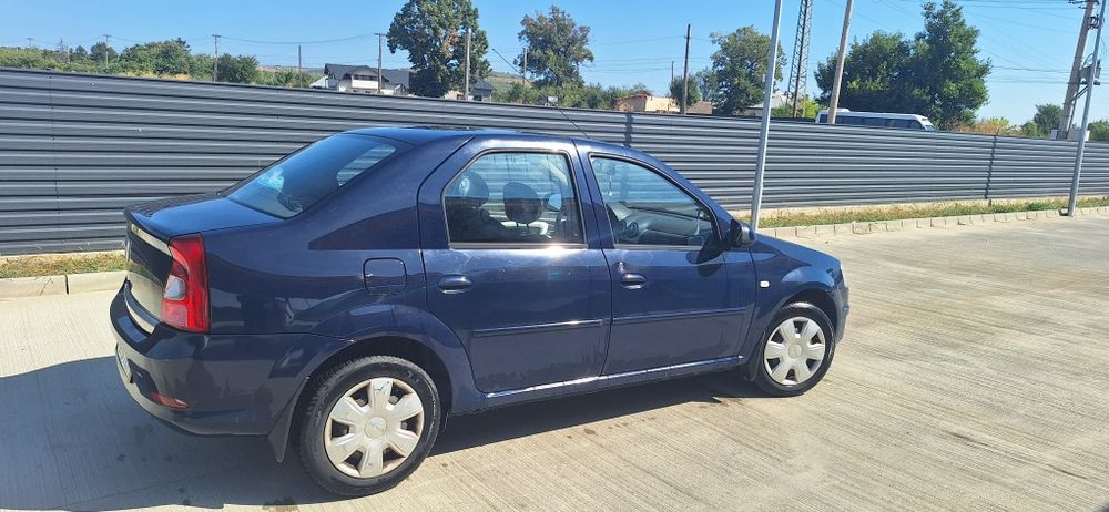 Logan Laureate, an 2011, GPL fabrică