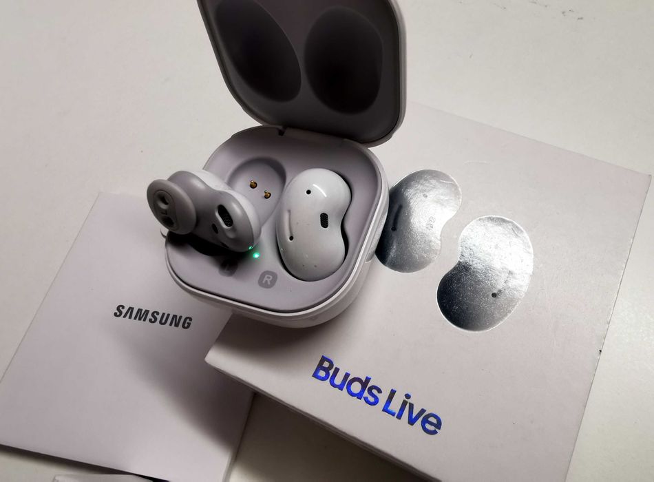 Casti SAMSUNG Galaxy Buds Live