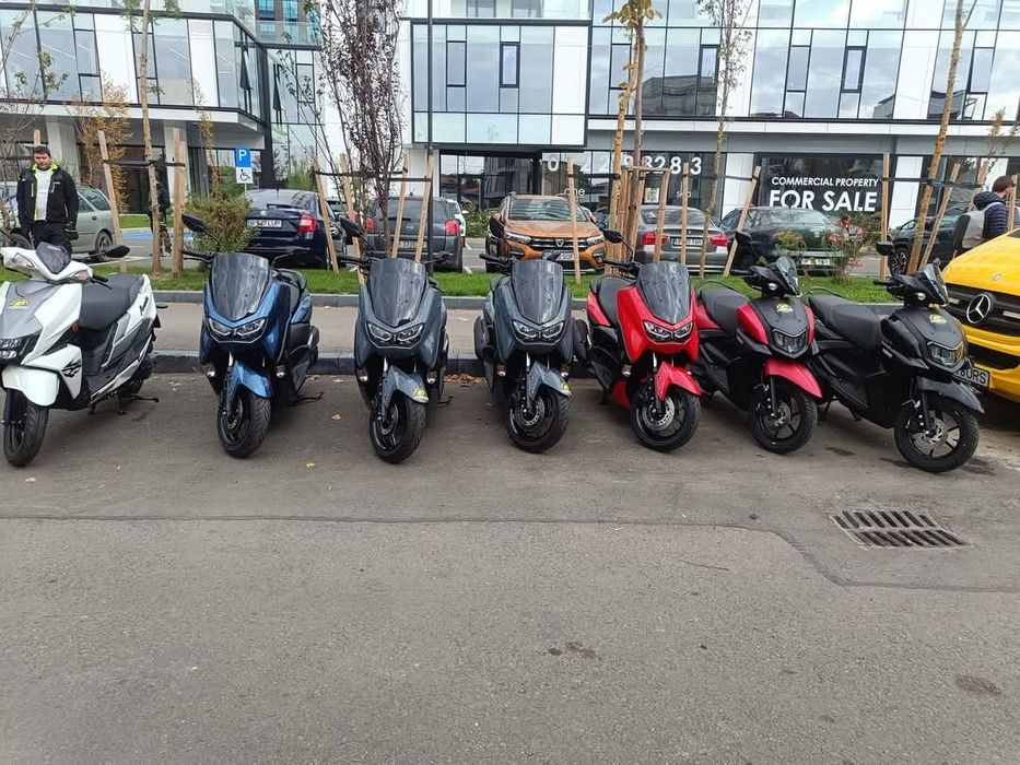De vânzare scutere YAMAHA