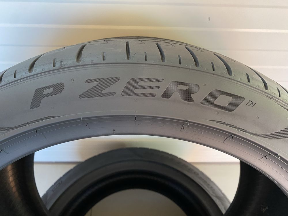 2бр летни гуми 285/35/20/ Perelli P Zero/MGT/dot1922/5 мм грайпфер