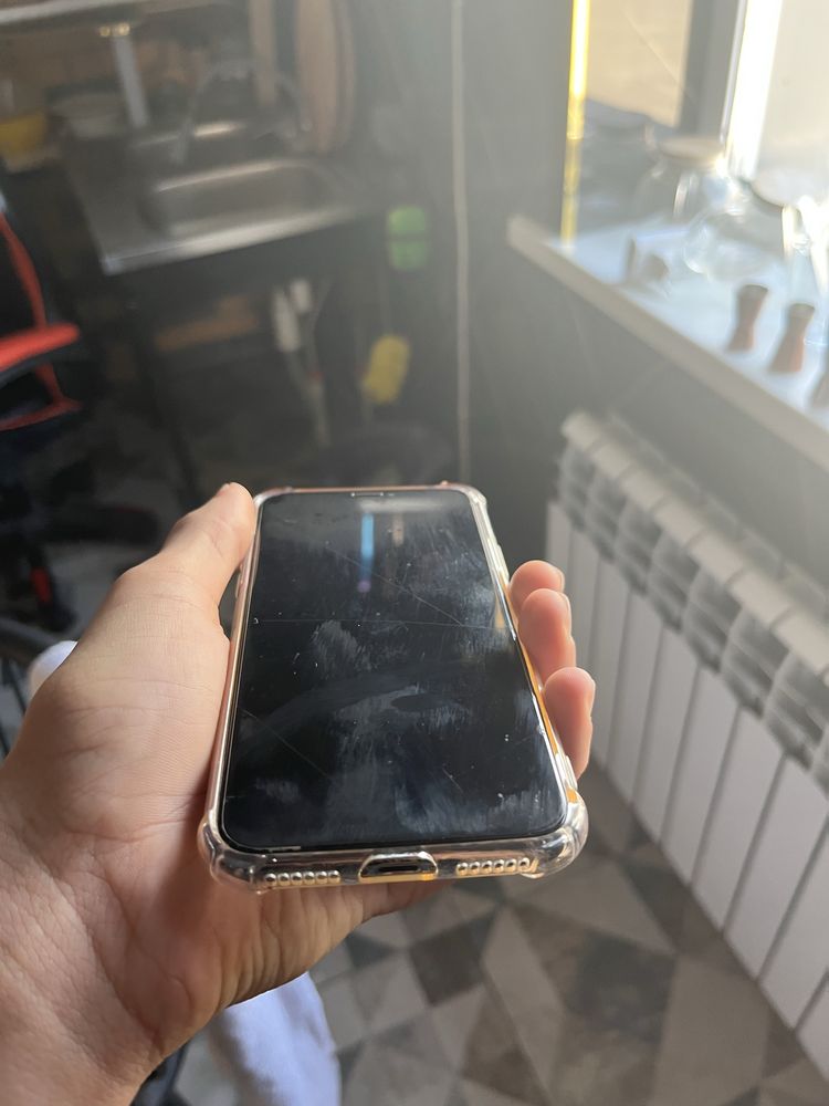 Продается iphone X