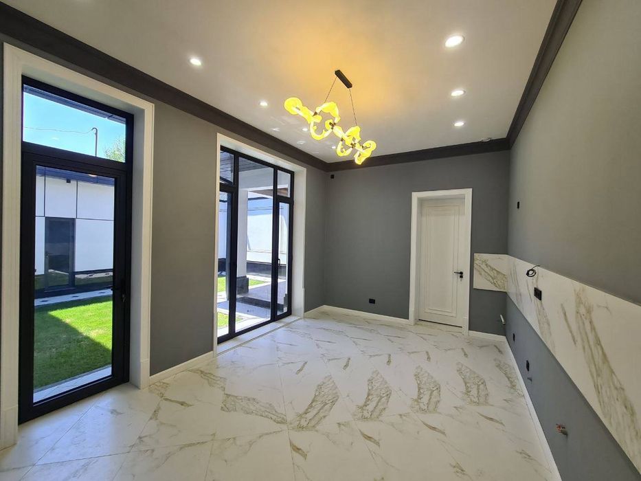 Продается 5ти комнатный дом,ул. Циолковского,М.Улугбекский р-н,360м2