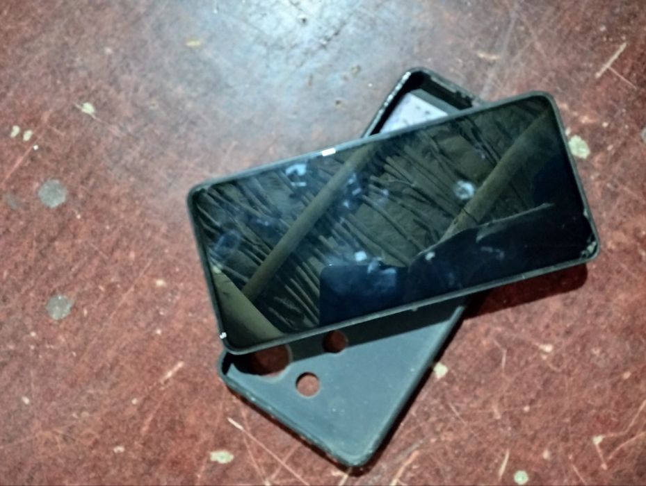 Redmi note 13 16/256 gb Abmen qilaman a16 yoki a15 ga