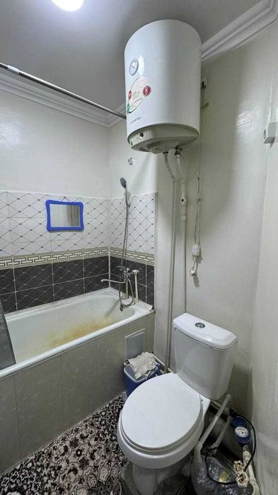 Фрунзиский Бегим магазини 2 хонали квартира ижарага берилади.ID: 1460