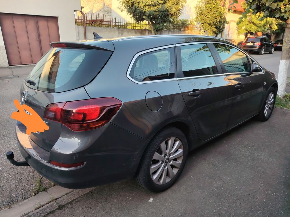Opel Astra sports tourer stare impecabila