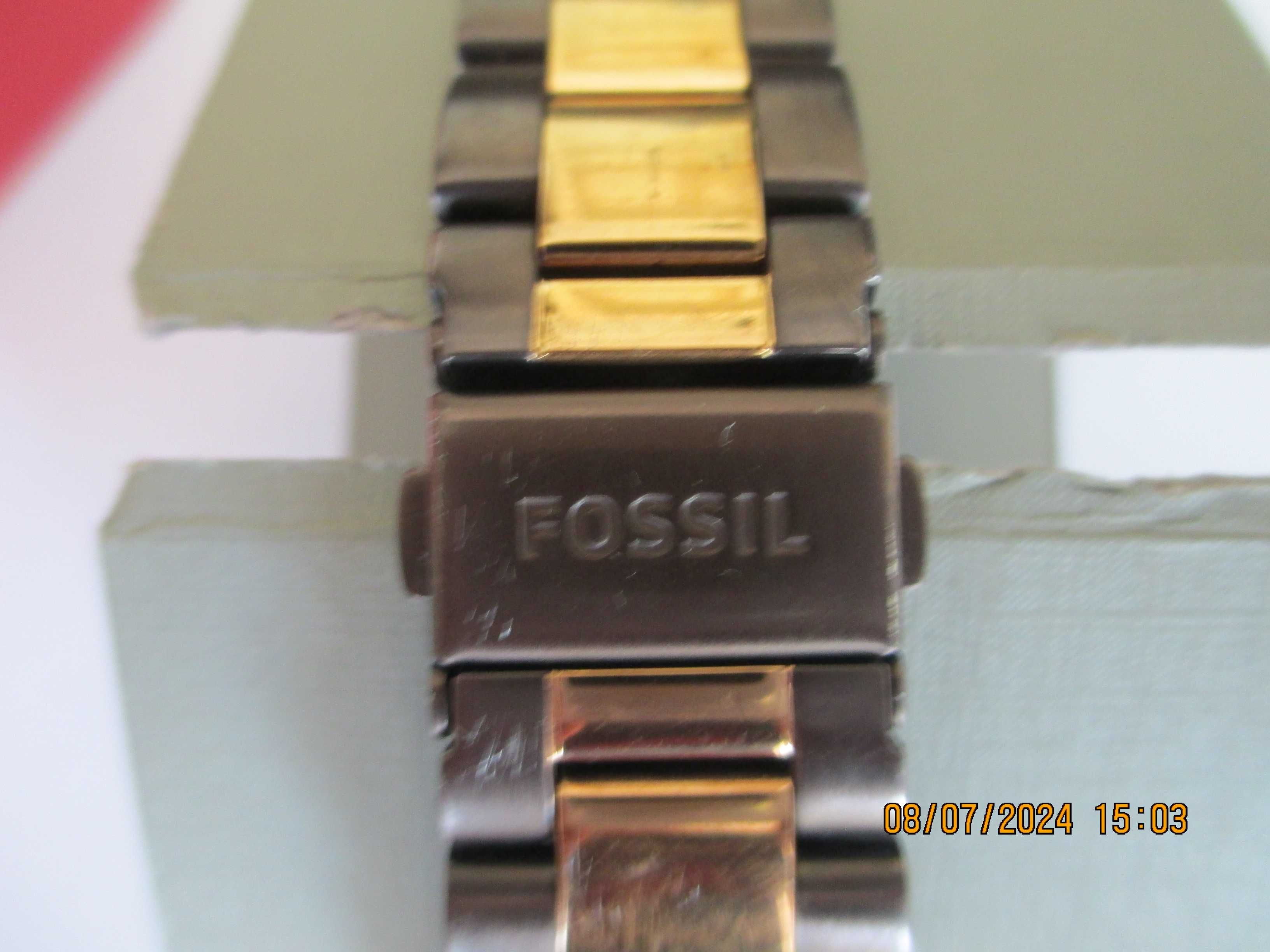 Часовник  Fossil