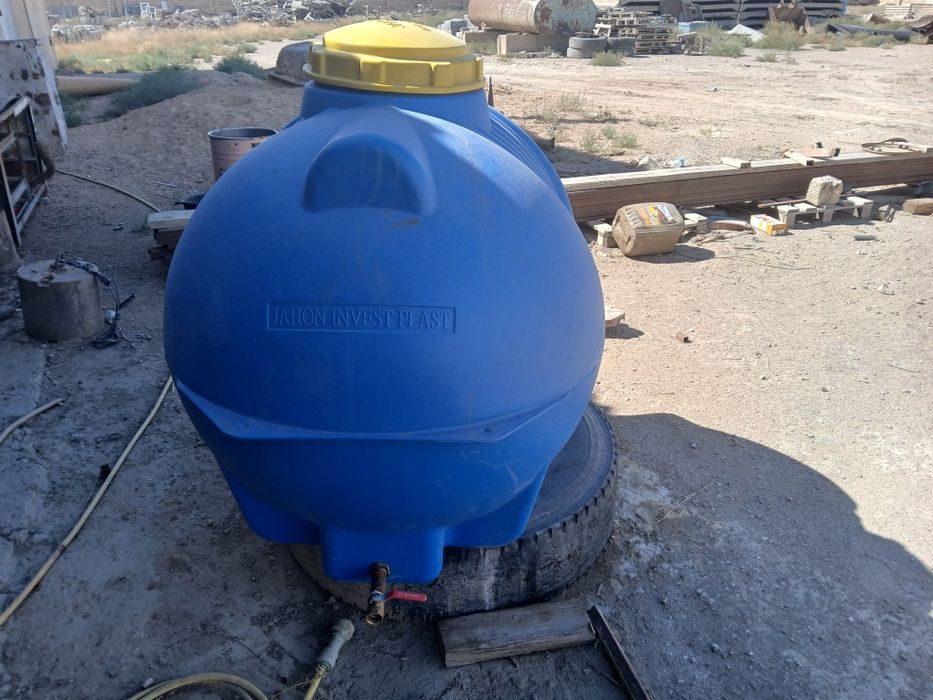 Продаётся бочка 1тоник недорого продаётся Продаётся