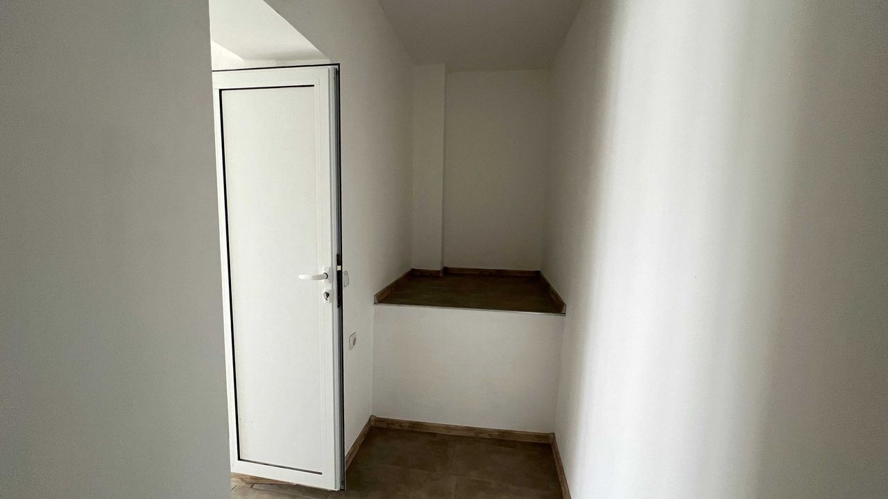 Дава се под наем Офис в София, Люлин 10 - 16 кв.м за 280.5 € - Снимка #7
