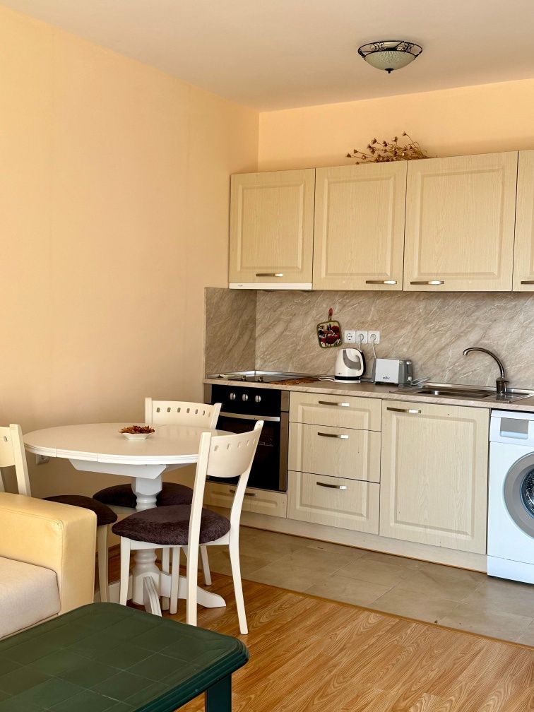 Продава се Едностаен апартамент в Поморие - 45 кв.м за 1089 €/кв.м - Снимка #1