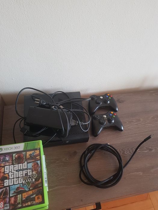 Xbox 360 vanzare sau schimb