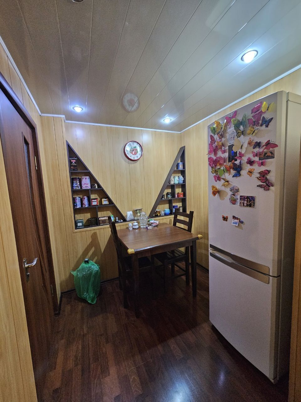 Продаю 2/2/4 МГИМО Максим Горький