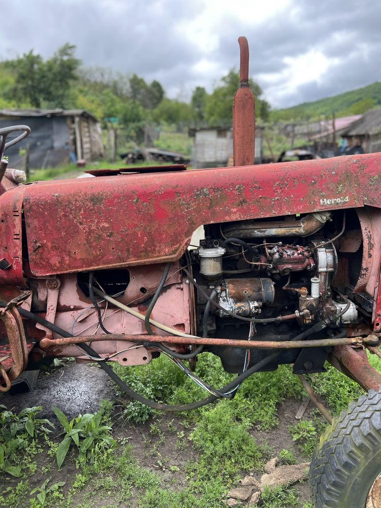 Tractor nemtesc cu motor de leuț (Herold)