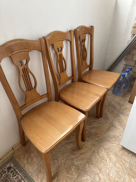 Стулья из дерева