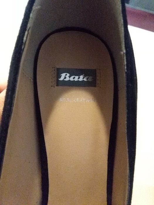 Pantofi Bata noi, ingusti, 38,5, piele intoarsa, negri, toc platforma