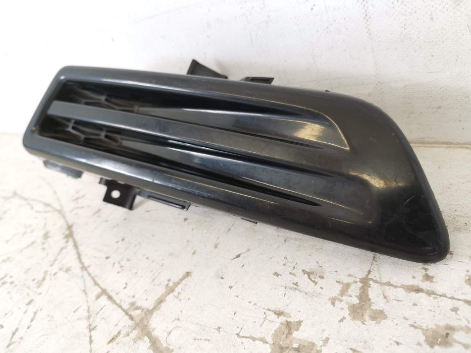 Ляв проекторен грил Ленд Роувър Дискавъри 4 / Lqv proektoren gril Land