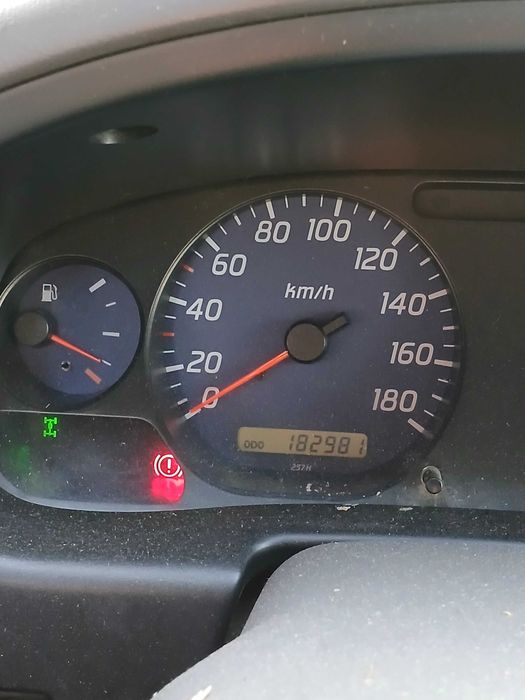 Nissan navara  2004 4x4