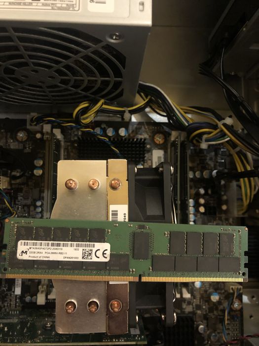 Calculator Lenovo 520c xeon w2123 128gb ddr4 ati w6600