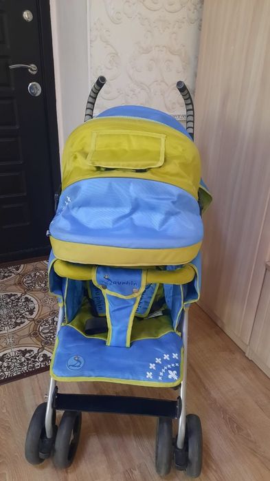 Прогулочная коляска