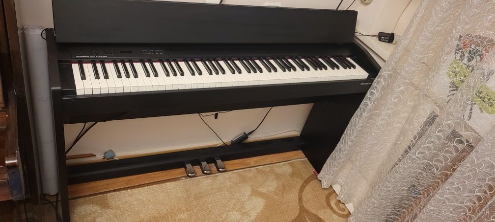 Электро пианино. Digital piano roland F140R