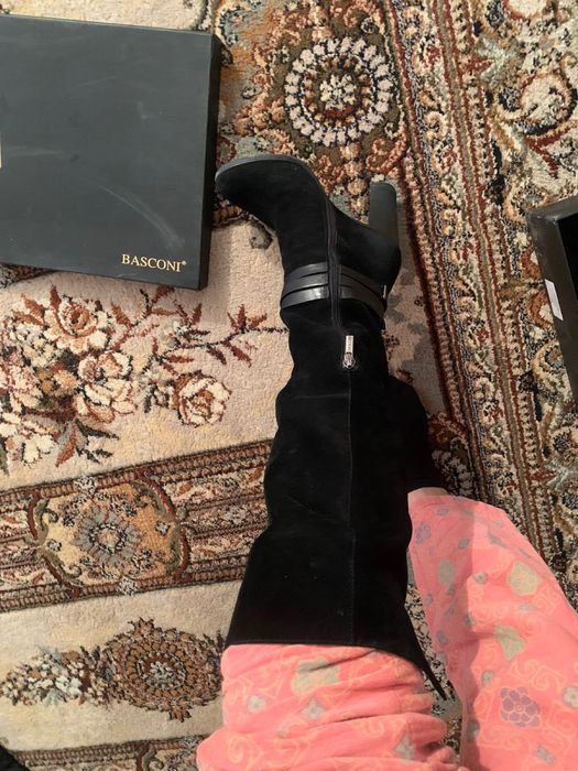 Продам зимние сапоги от баскони состояние как новое размер 35