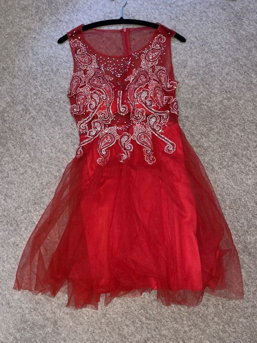 Официални рокли